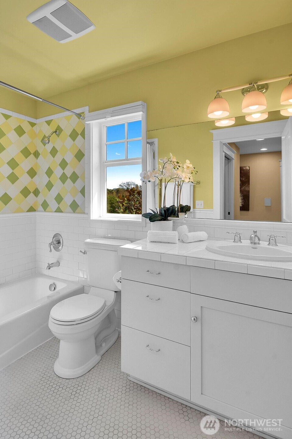 818 24th Avenue #A, Seattle, WA 98122-4864