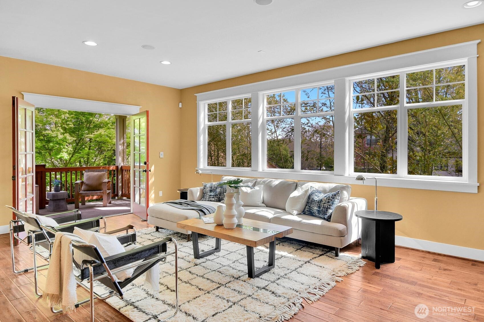 818 24th Avenue #A, Seattle, WA 98122-4864