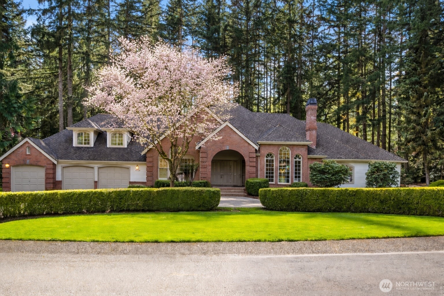 14239 194th Avenue NE, Woodinville, WA 98077