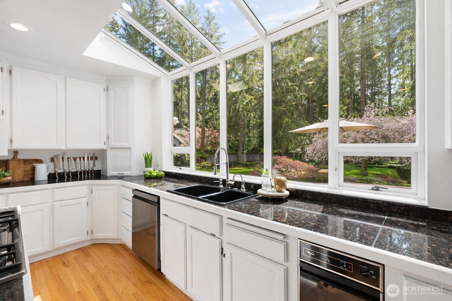 14239 194th Avenue NE, Woodinville, WA 98077