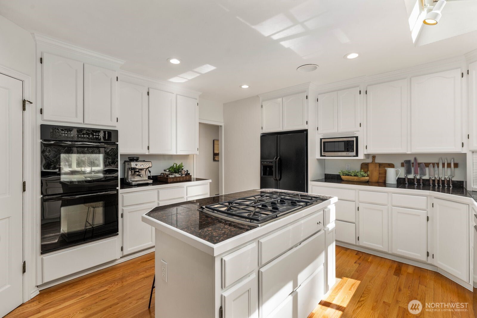 14239 194th Avenue NE, Woodinville, WA 98077