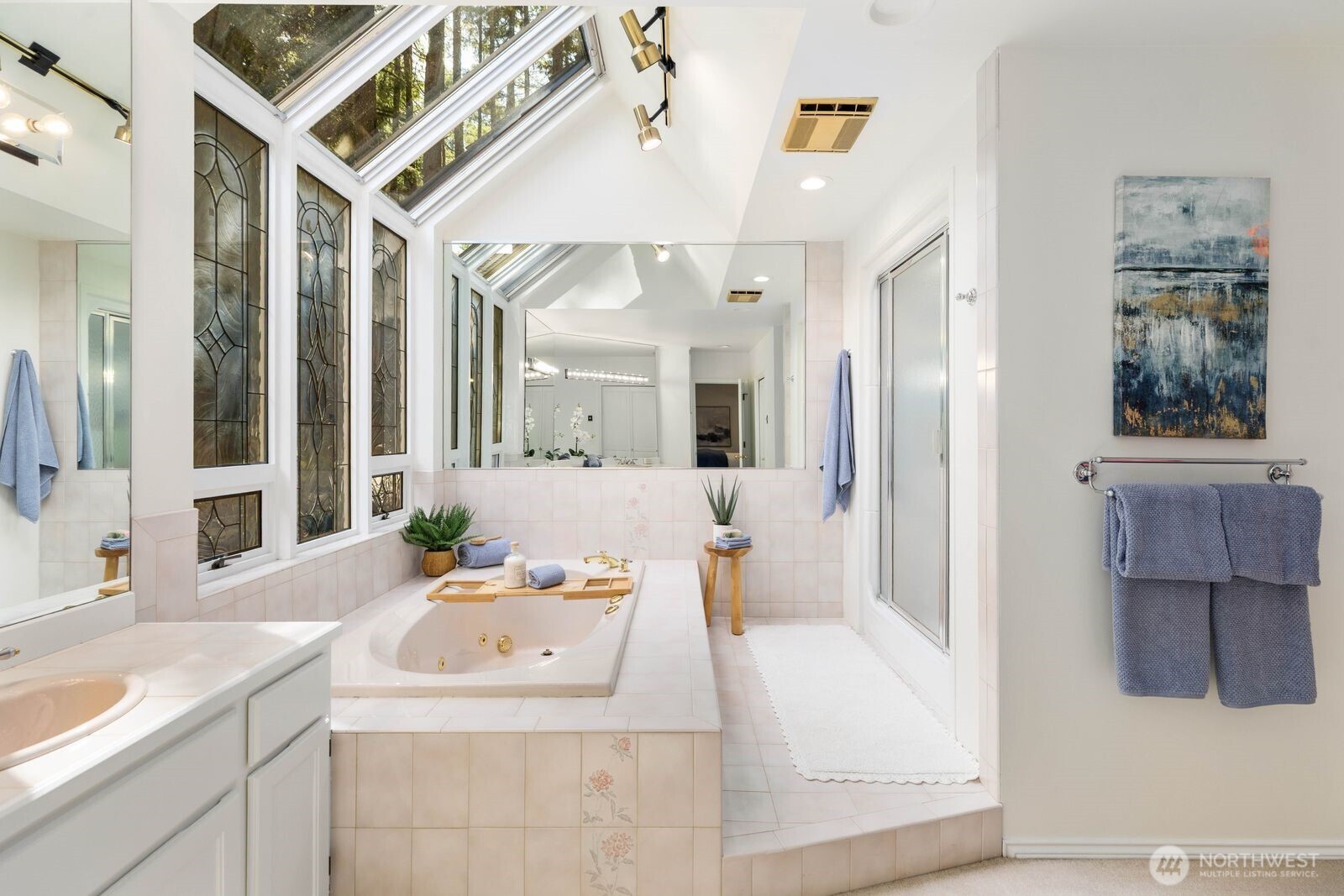 14239 194th Avenue NE, Woodinville, WA 98077