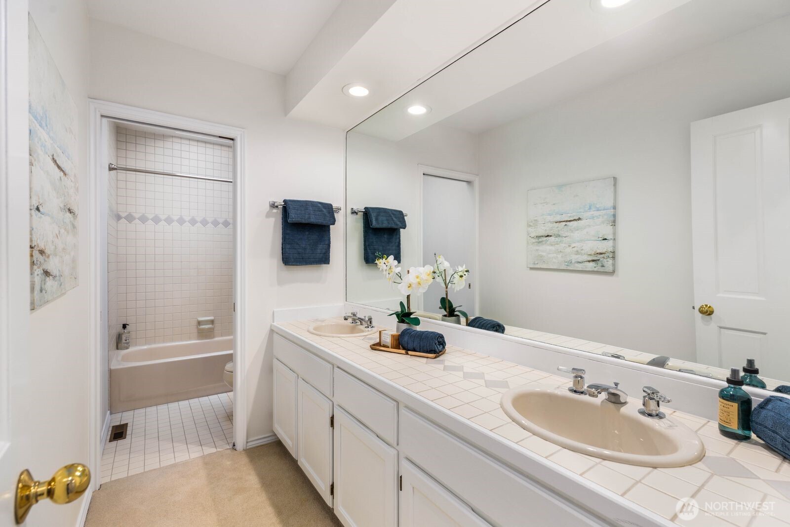 14239 194th Avenue NE, Woodinville, WA 98077