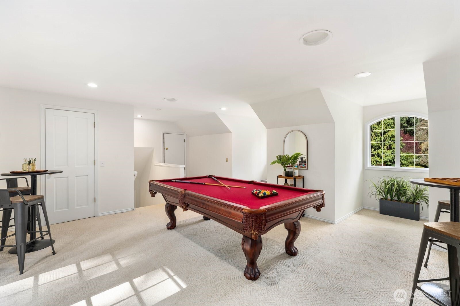 14239 194th Avenue NE, Woodinville, WA 98077