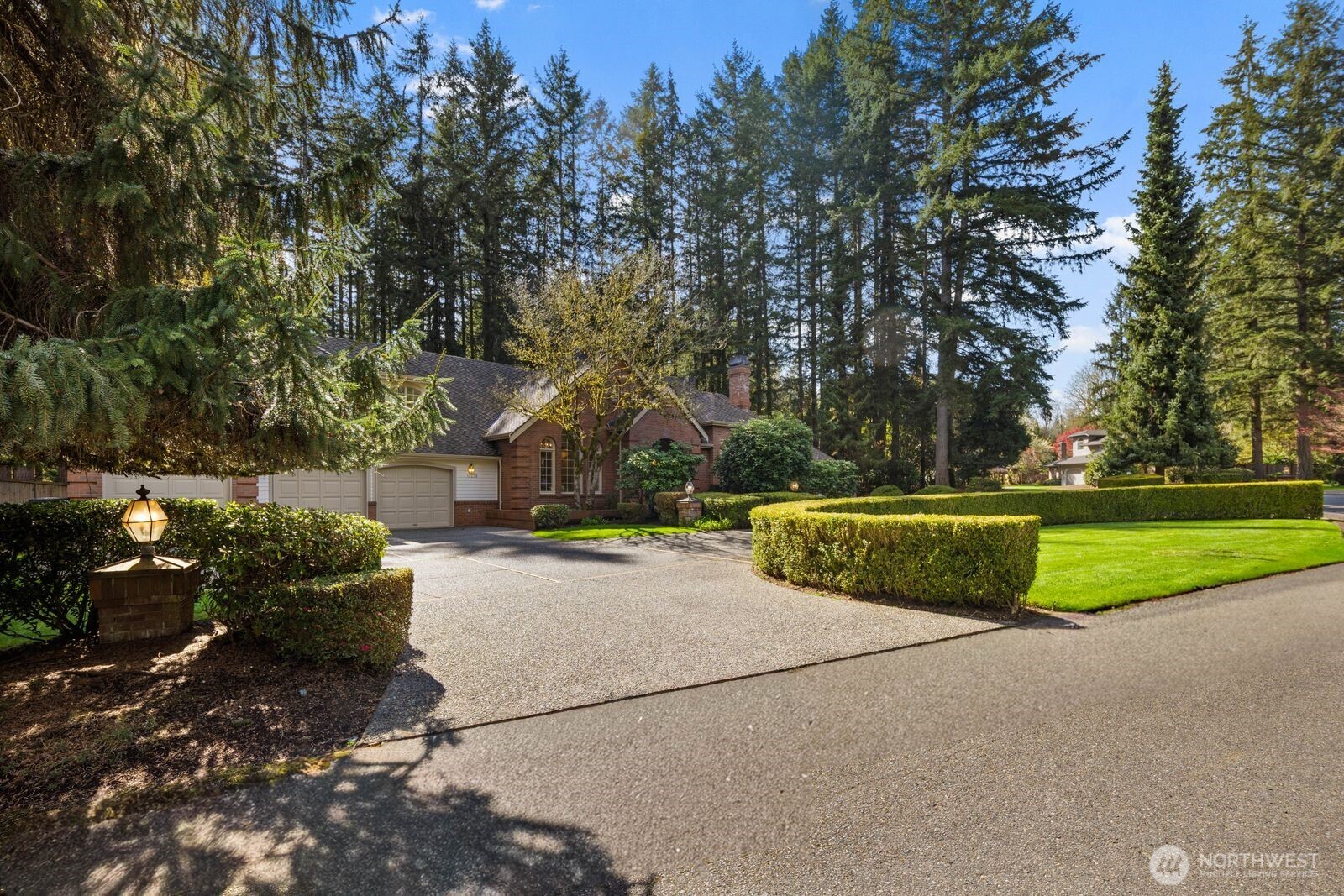 14239 194th Avenue NE, Woodinville, WA 98077