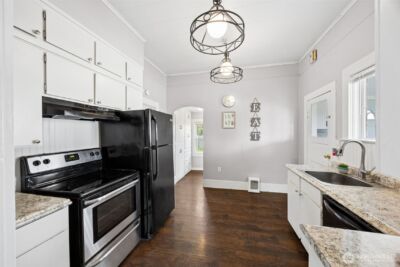 931 N Tower Avenue , Centralia, WA 98531-4931 - Photo 12
