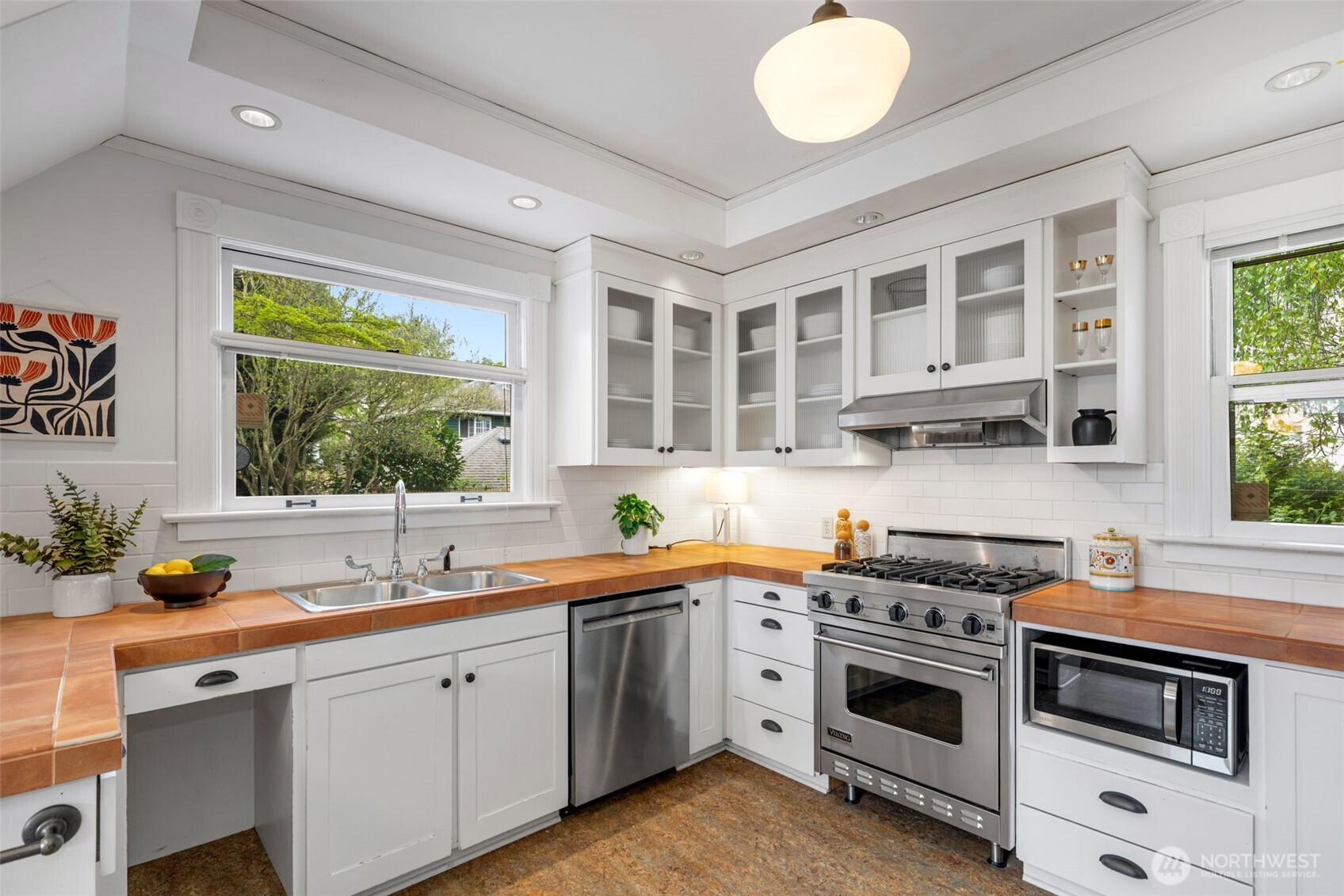 923 26th Avenue S, Seattle, WA 98144
