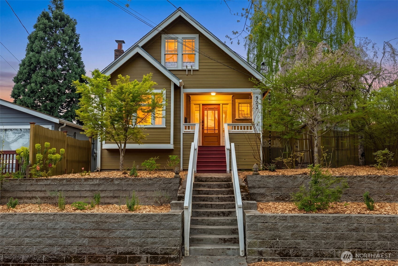923 26th Avenue S, Seattle, WA 98144