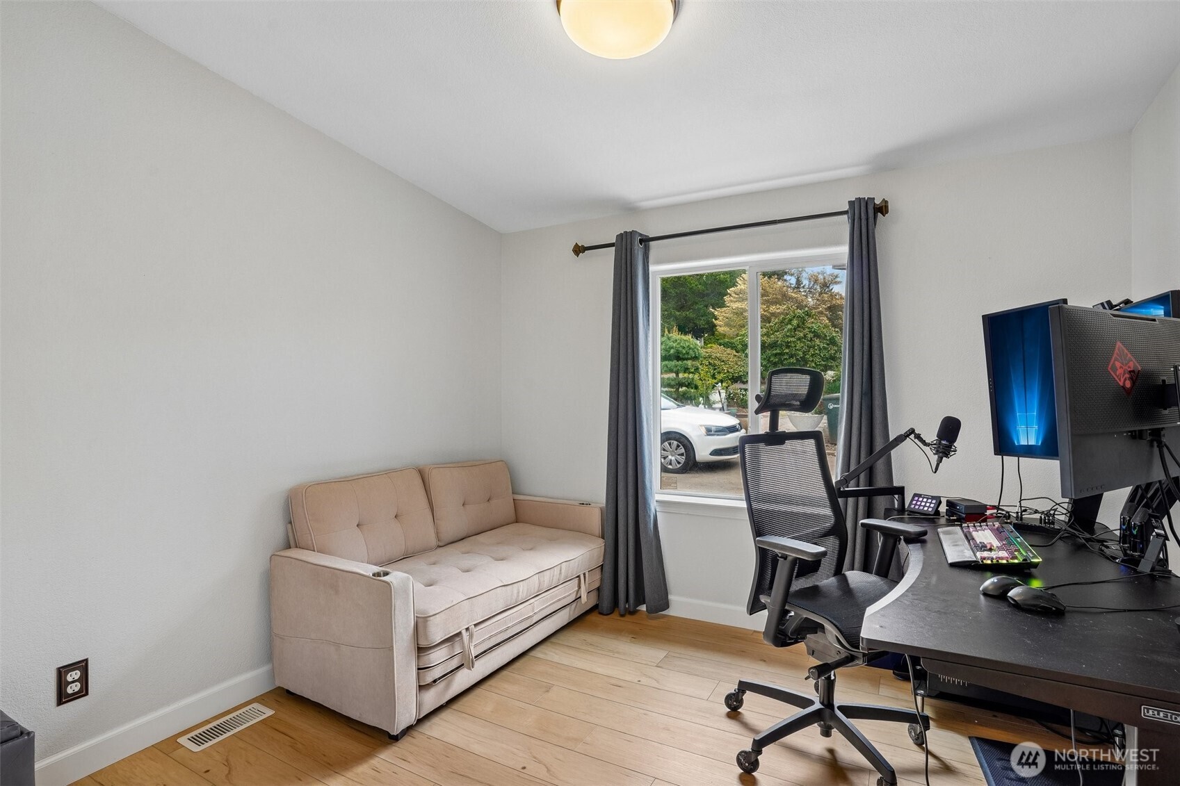3308 206th Place SE, Bothell, WA 98012