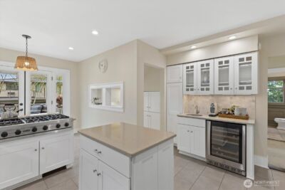 2407 11th Avenue E, Seattle, WA 98102 - Photo 12