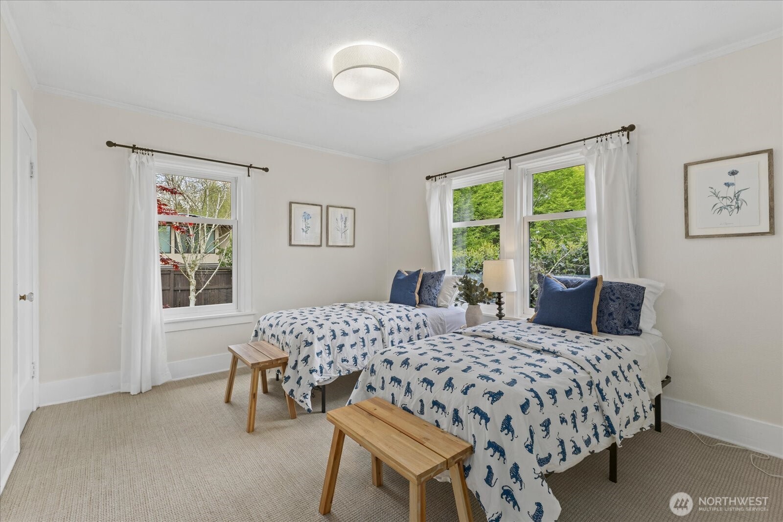 2407 11th Avenue E, Seattle, WA 98102