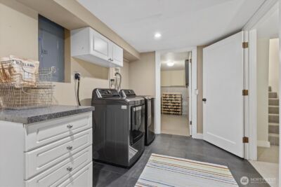 2407 11th Avenue E, Seattle, WA 98102 - Photo 33