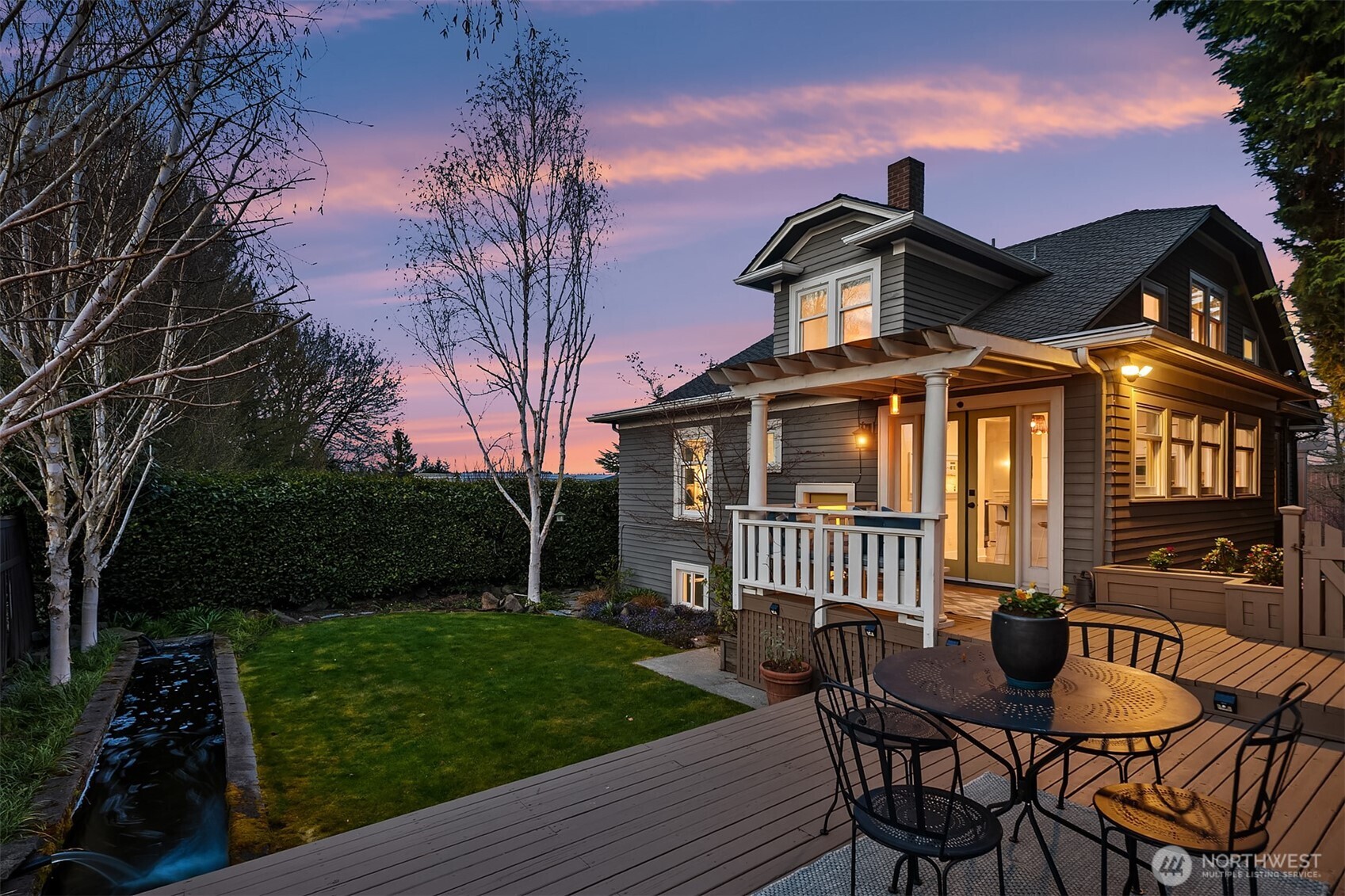 2407 11th Avenue E, Seattle, WA 98102