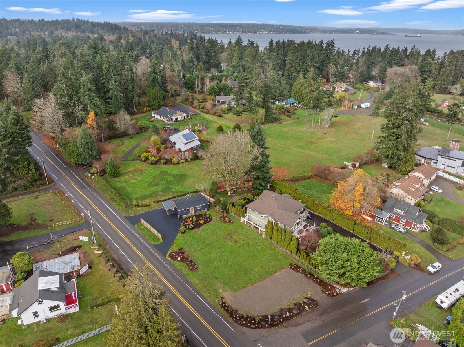 11285 SE Southworth Drive , Port Orchard, WA 98366-8998