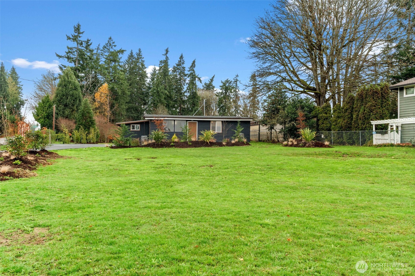 11285 SE Southworth Drive , Port Orchard, WA 98366-8998