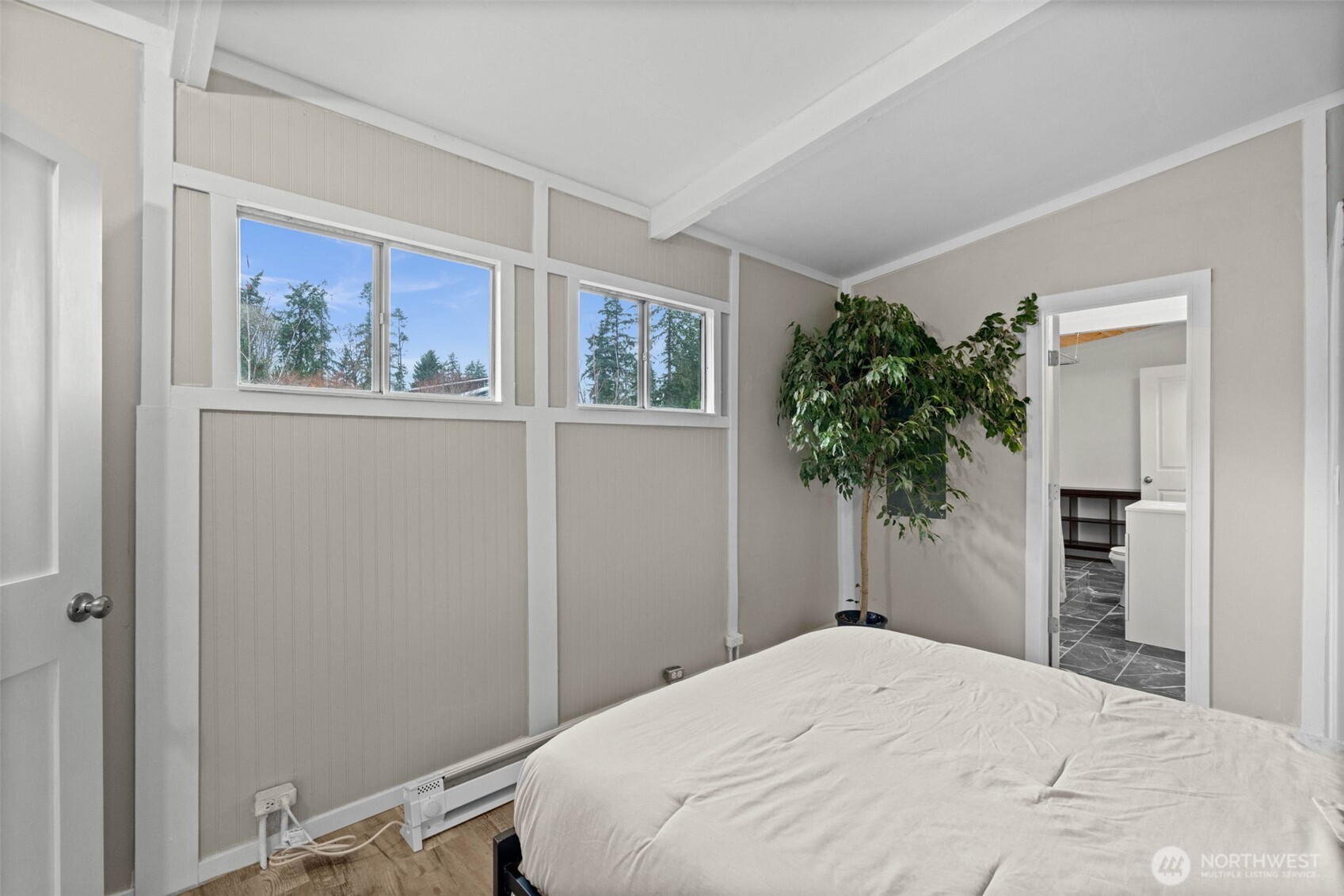 11285 SE Southworth Drive , Port Orchard, WA 98366-8998