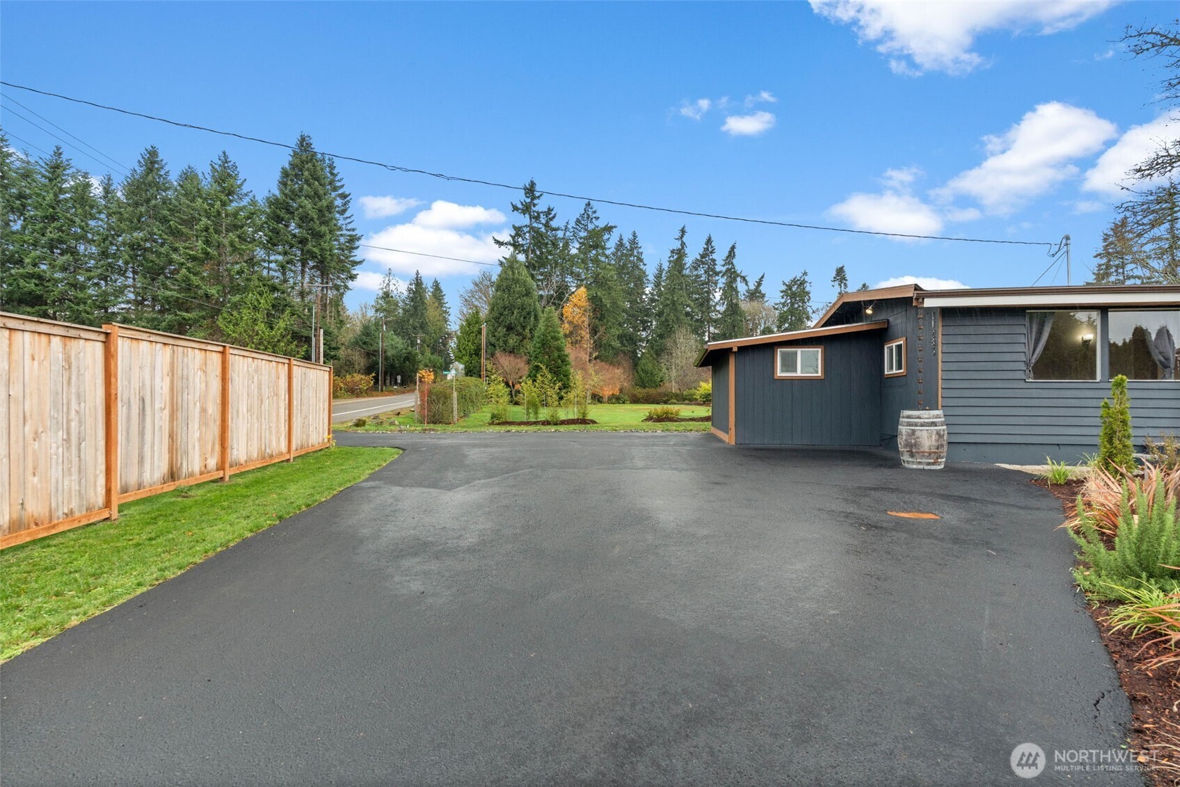 11285 SE Southworth Drive , Port Orchard, WA 98366-8998
