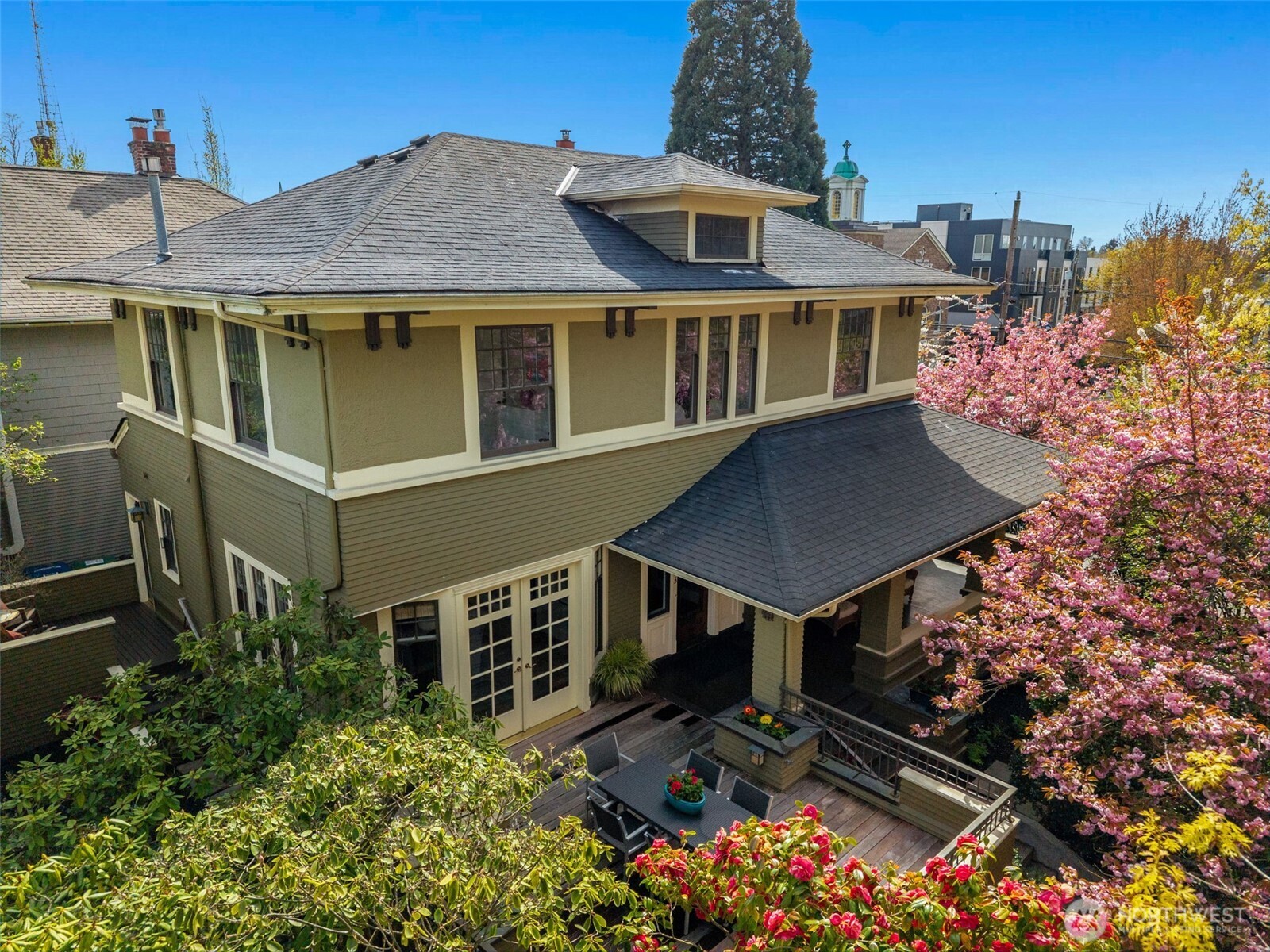 103 Crockett Street , Seattle, WA 98109