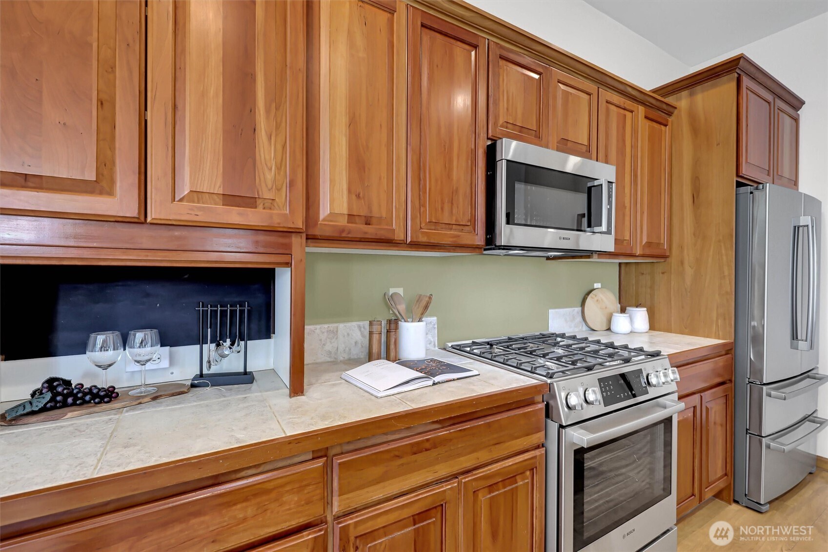 2401 132nd Avenue SE, Bellevue, WA 98005