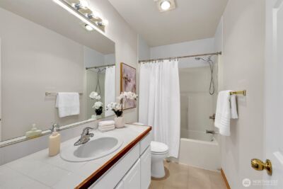 2401 132nd Avenue SE, Bellevue, WA 98005 - Photo 28