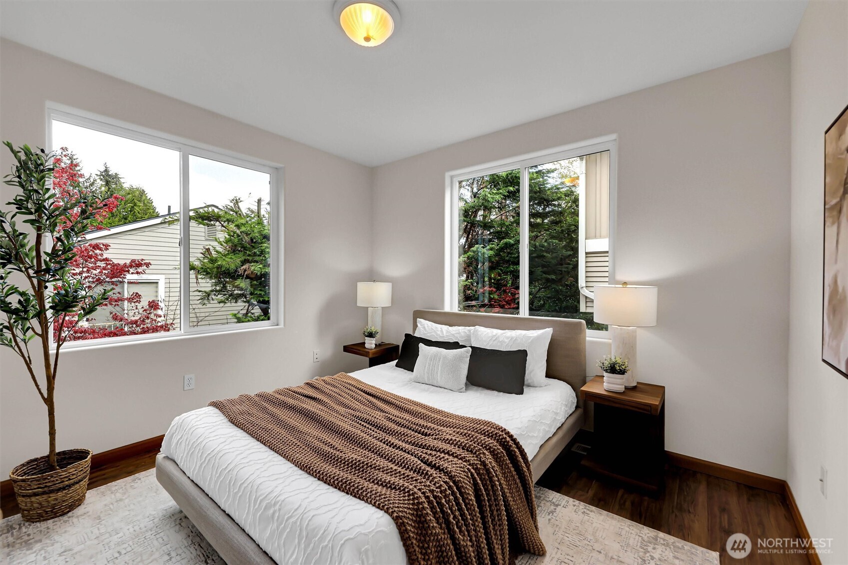 2401 132nd Avenue SE, Bellevue, WA 98005