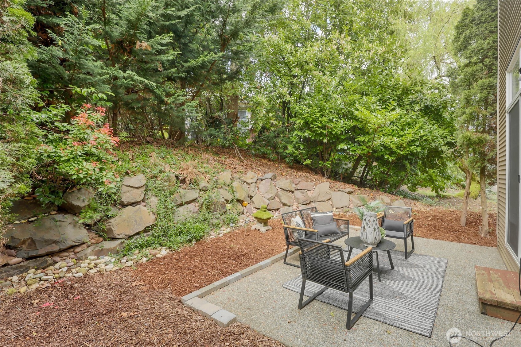 2401 132nd Avenue SE, Bellevue, WA 98005