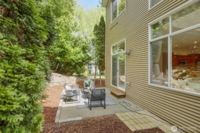 2401 132nd Avenue SE, Bellevue, WA 98005 - Photo 30