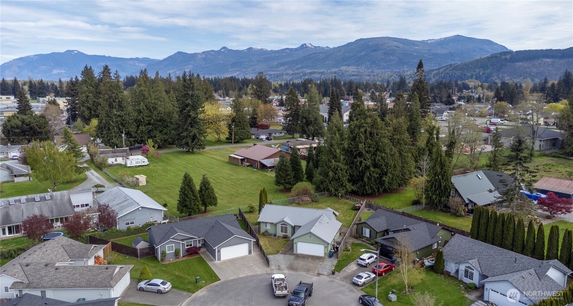 713 Central Place , Sedro Woolley, WA 98284