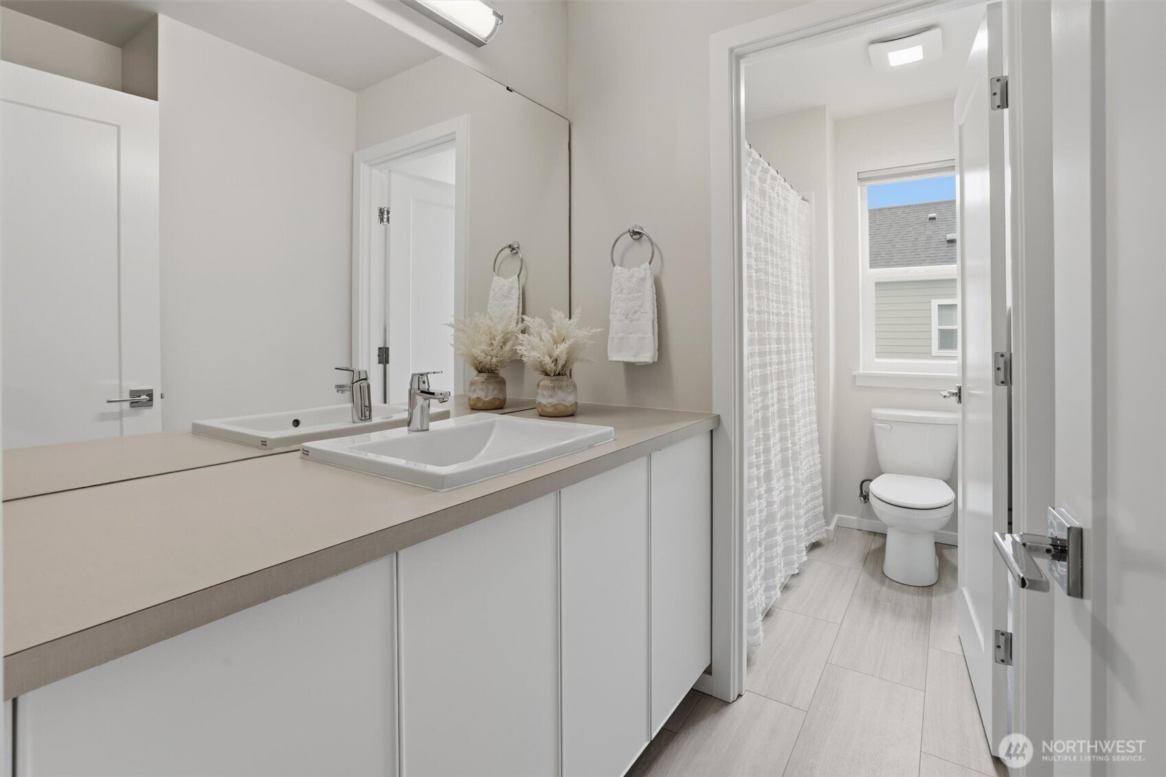 31828 Valley Vista Street , Carnation, WA 98014