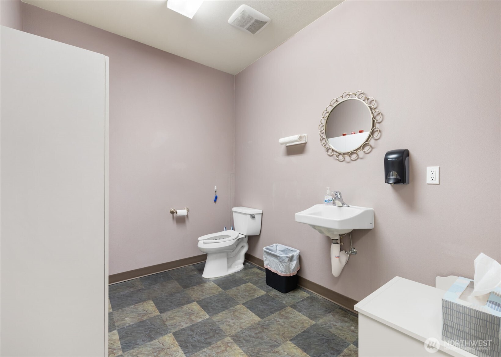 1740 Pottery Avenue #300, Port Orchard, WA 98366