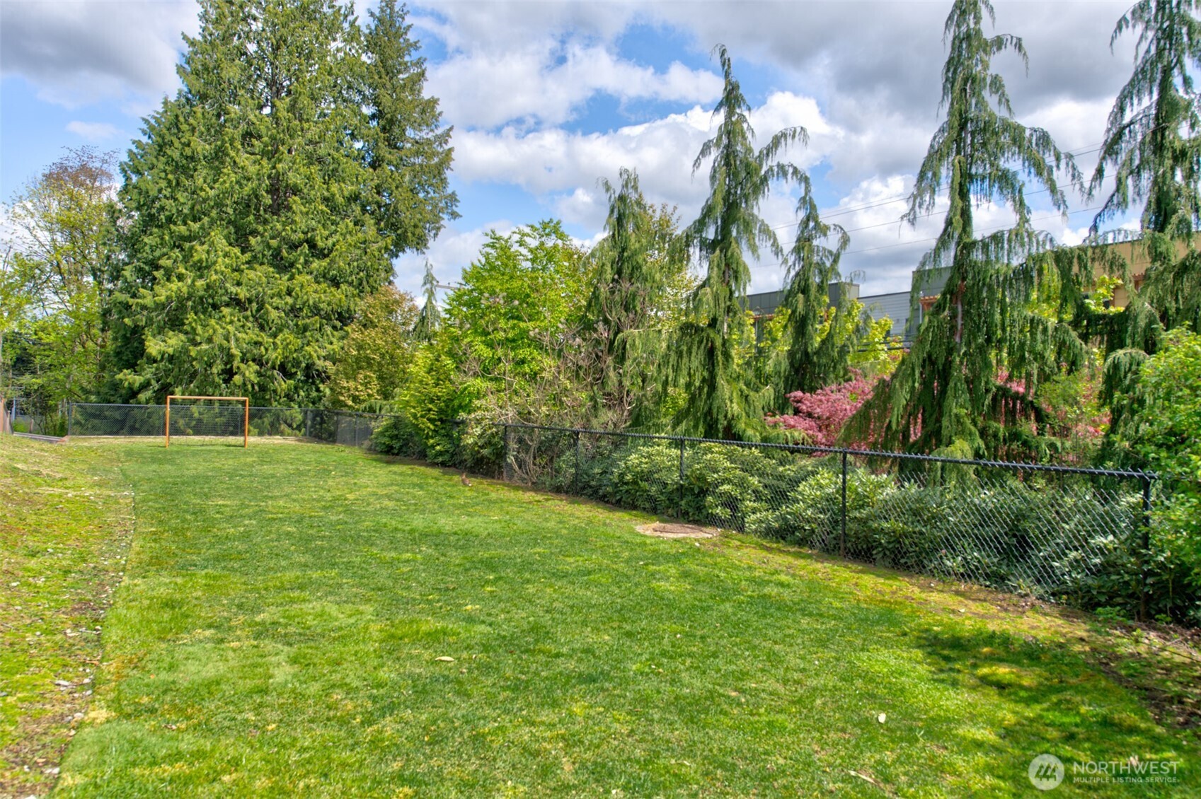 19420 109th Court NE, Bothell, WA 98011