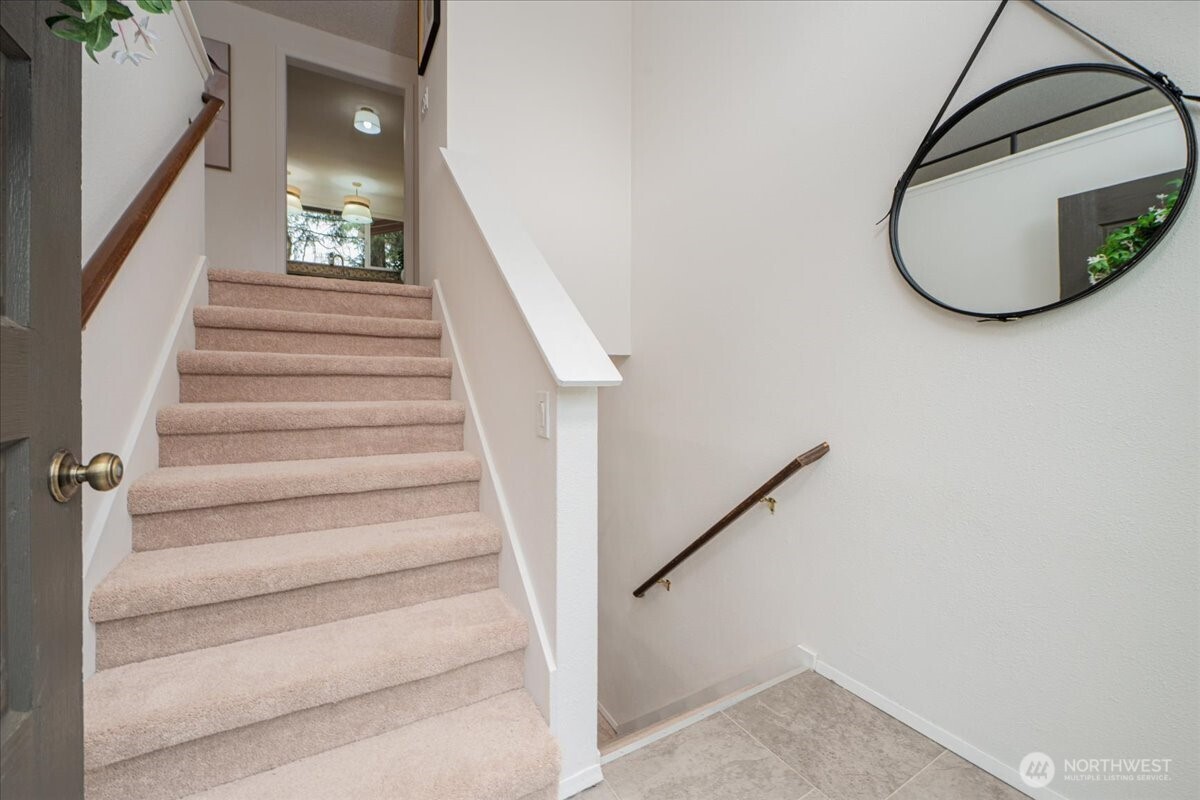 18015 56th Avenue W, Lynnwood, WA 98037