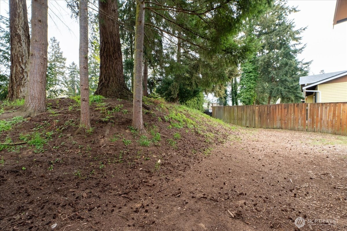 18015 56th Avenue W, Lynnwood, WA 98037