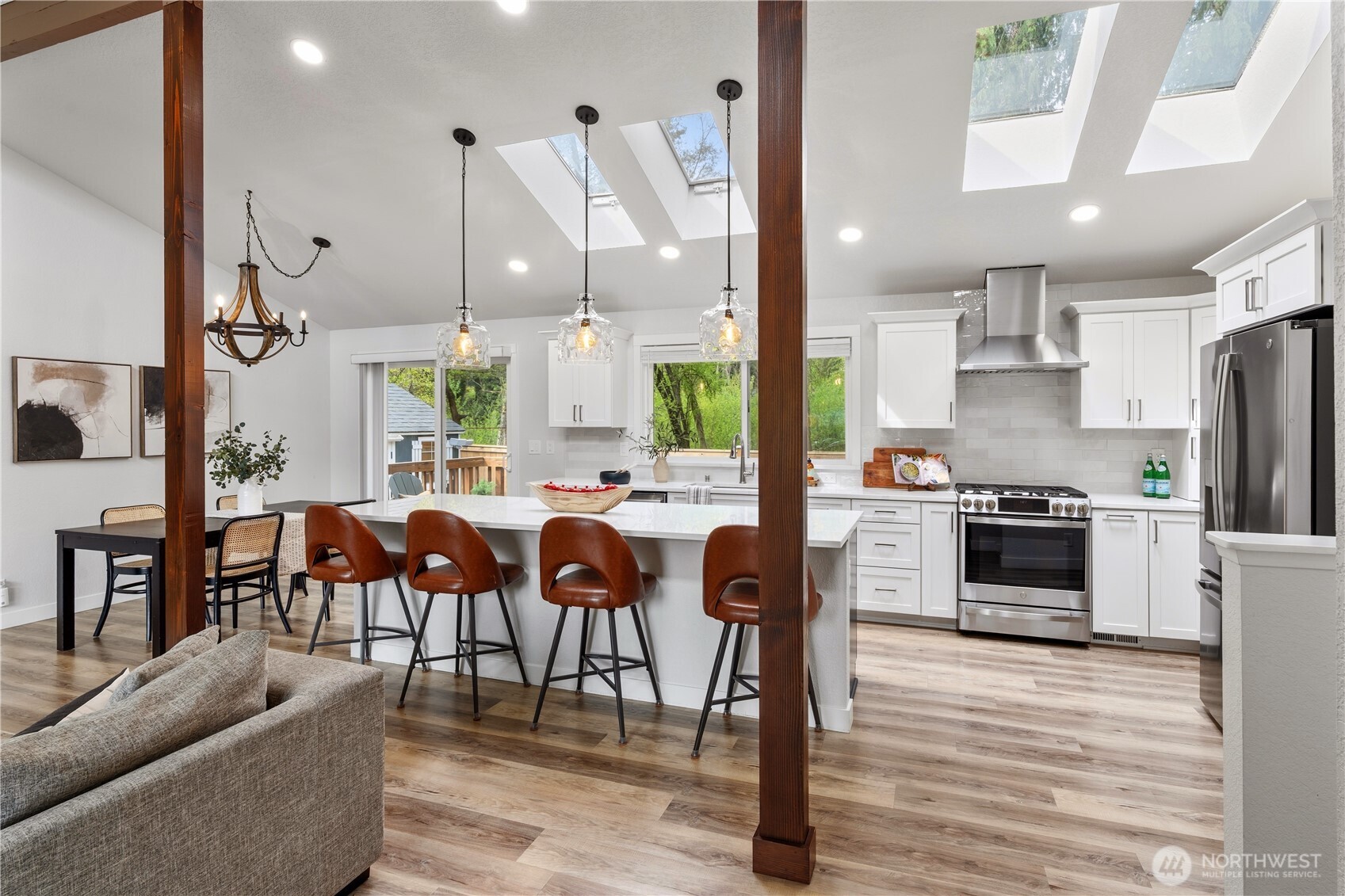 14301 101st Place NE, Kirkland, WA 98034