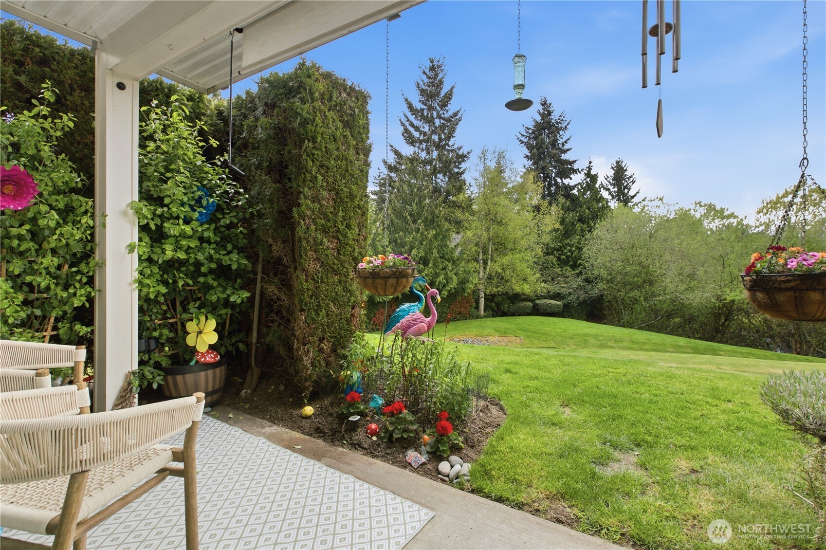 23009 Lakeview Drive #B103, Mountlake Terrace, WA 98043-2381
