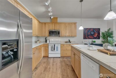 23009 Lakeview Drive #B103, Mountlake Terrace, WA 98043-2381 - Photo 5