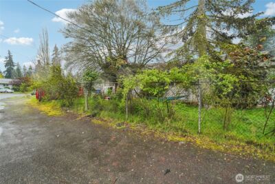2008 Harrington Circle NE, Renton, WA 98056 - Photo 13