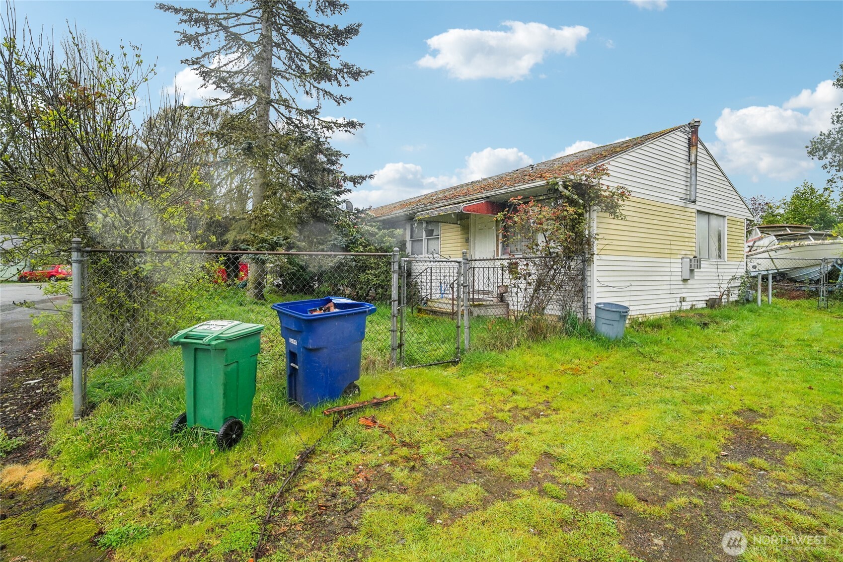 2008 Harrington Circle NE, Renton, WA 98056