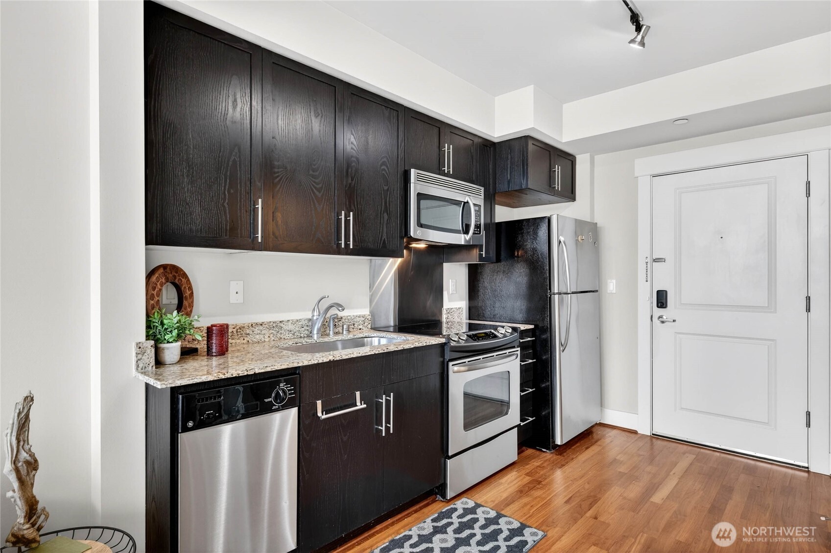699 John Street #603, Seattle, WA 98109