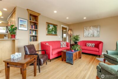 953 S Mountain View Avenue , Tacoma, WA 98465 - Photo 16
