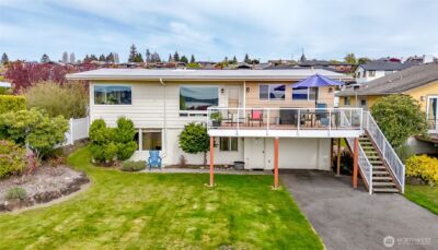 953 S Mountain View Avenue , Tacoma, WA 98465 - Photo 3