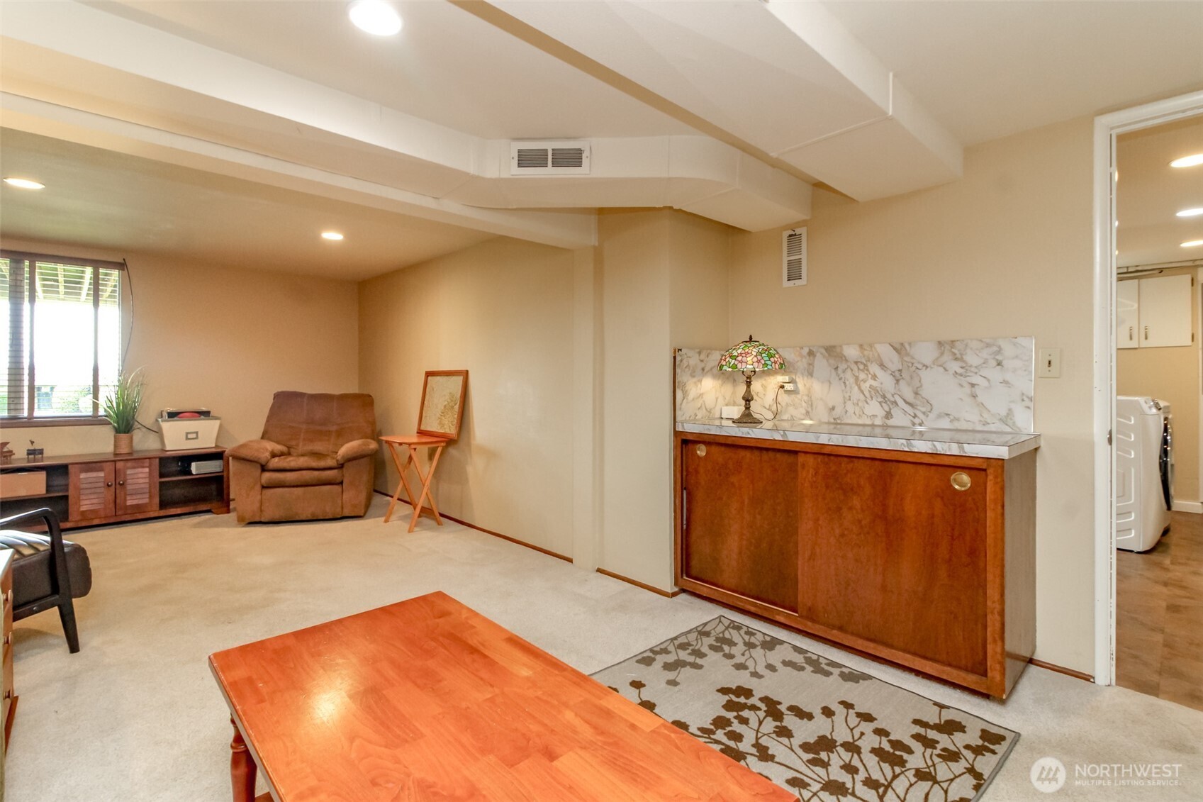 953 S Mountain View Avenue , Tacoma, WA 98465