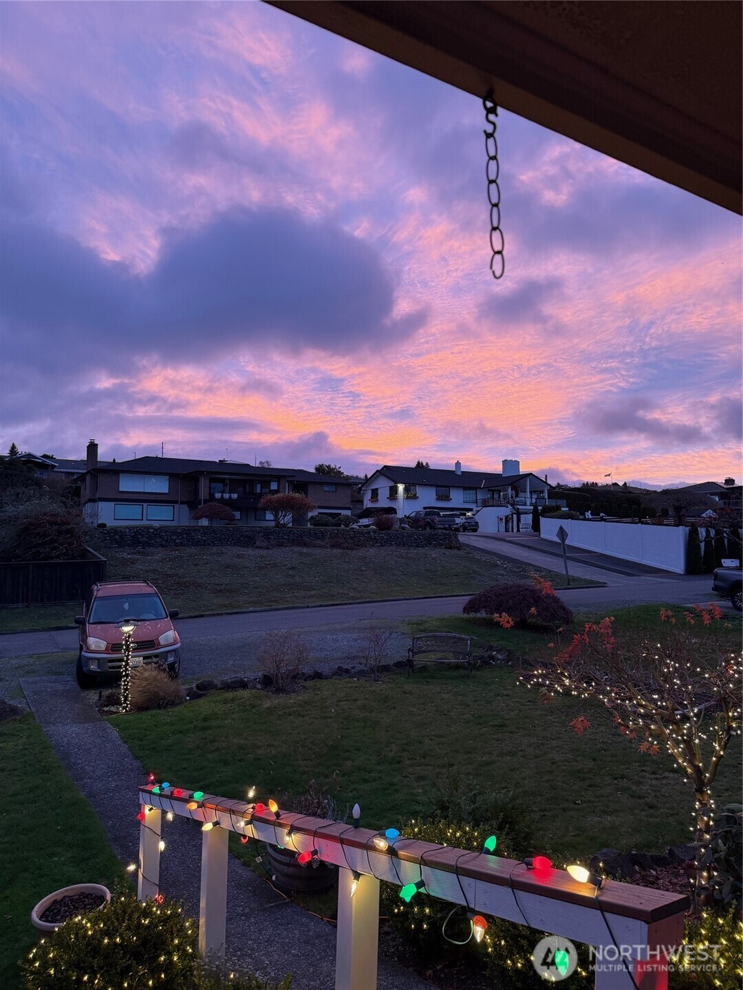 953 S Mountain View Avenue , Tacoma, WA 98465
