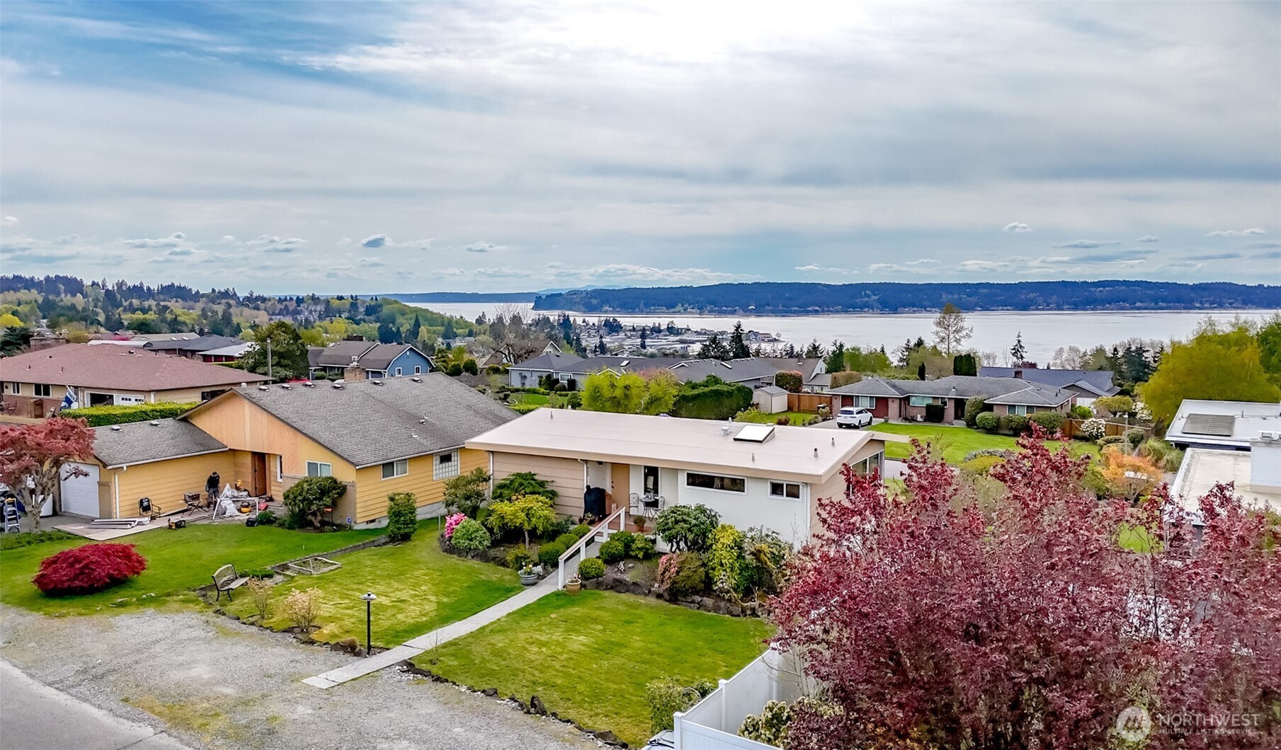 953 S Mountain View Avenue , Tacoma, WA 98465
