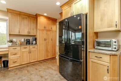 953 S Mountain View Avenue , Tacoma, WA 98465 - Photo 11