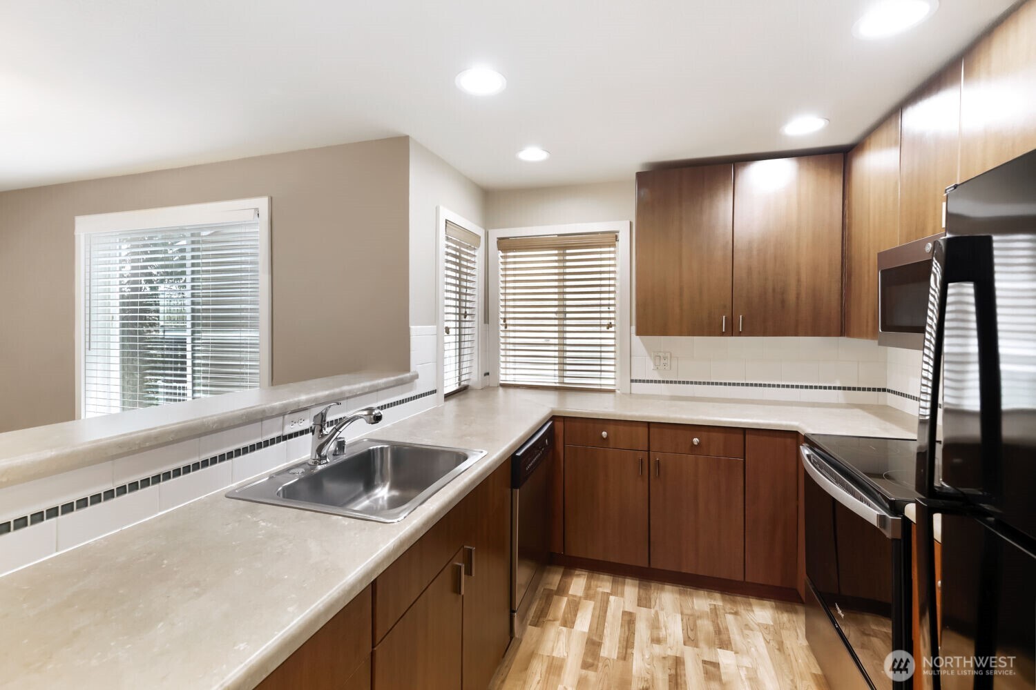 16101 Bothell Everett Highway #D204, Mill Creek, WA 98012