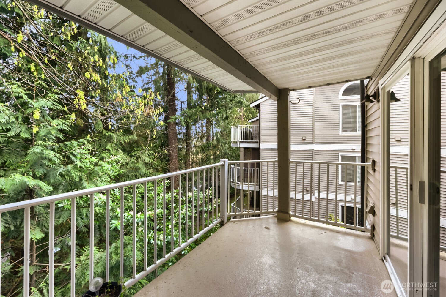 16101 Bothell Everett Highway #D204, Mill Creek, WA 98012