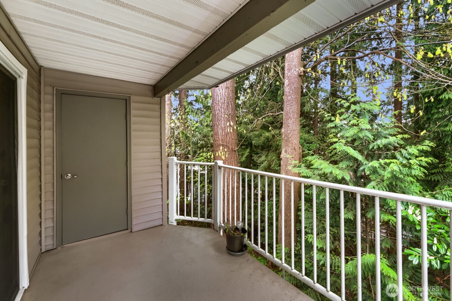 16101 Bothell Everett Highway #D204, Mill Creek, WA 98012
