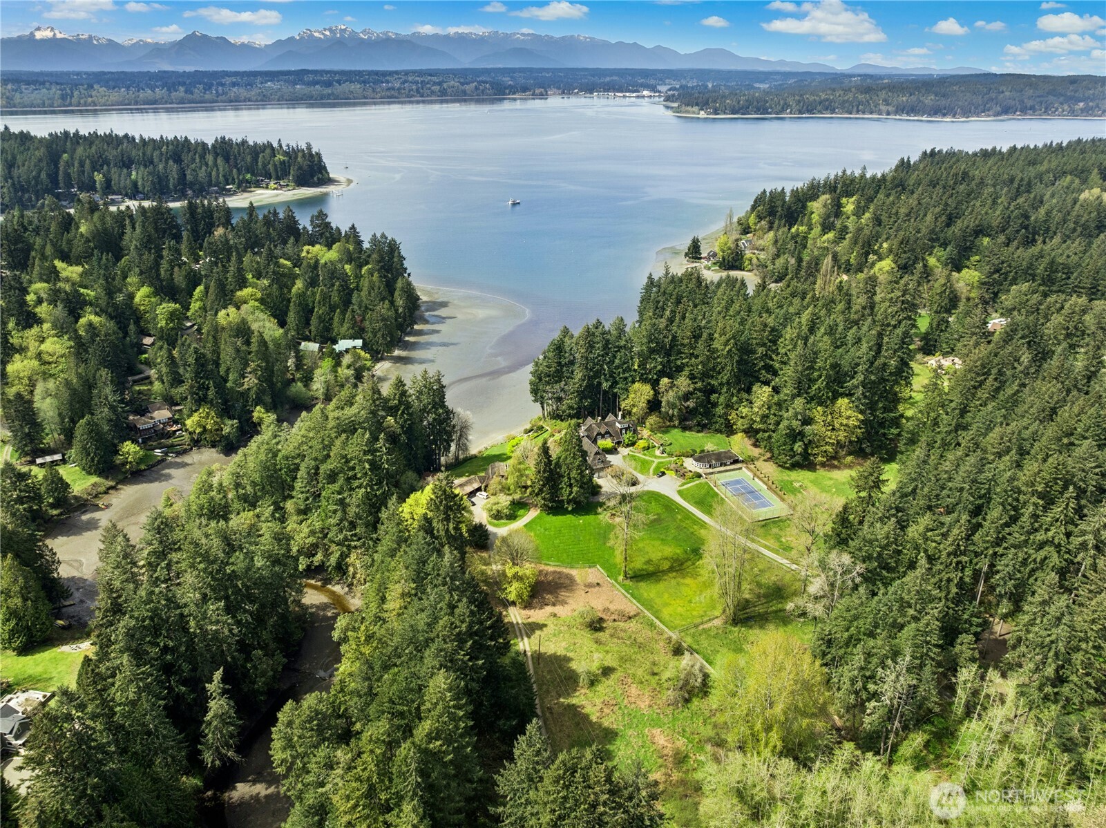 11649 NE Sunset Loop , Bainbridge Island, WA 98110