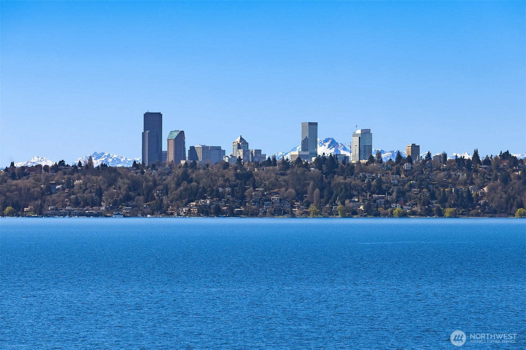 903 Shoreland Drive SE, Bellevue, WA 98004